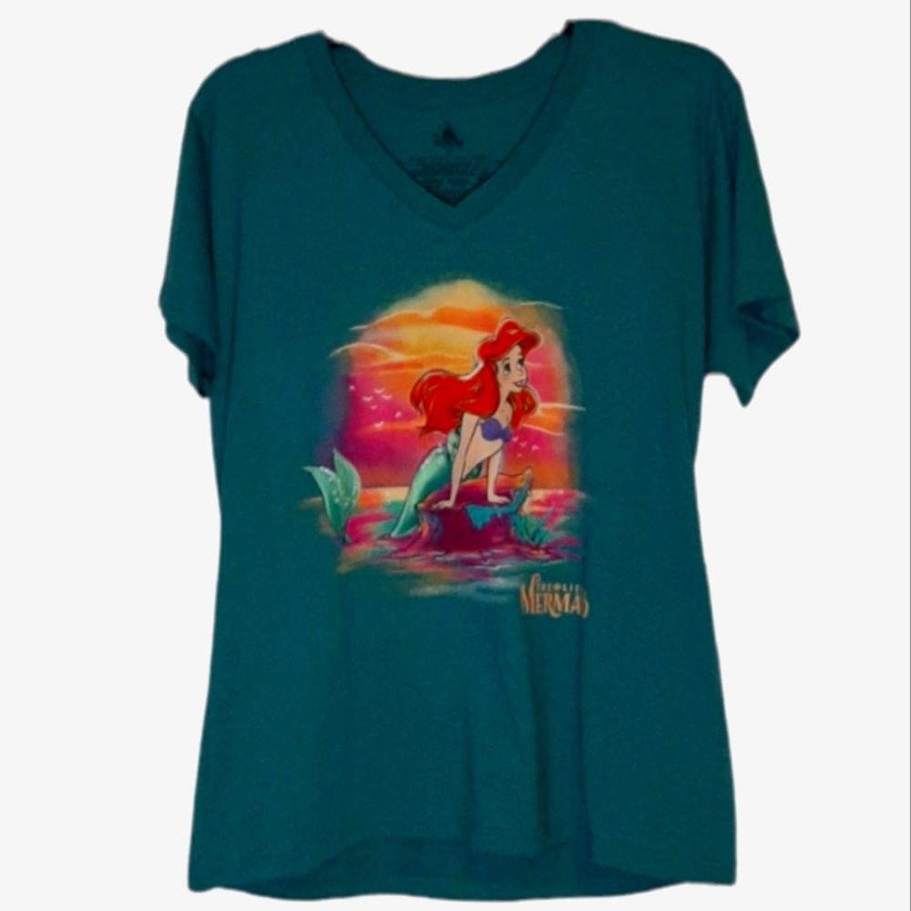 Little Mermaid Disney T-Shirt. Green, Pink, Orange. XL